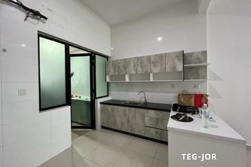 Duta Villa, Setia Alam