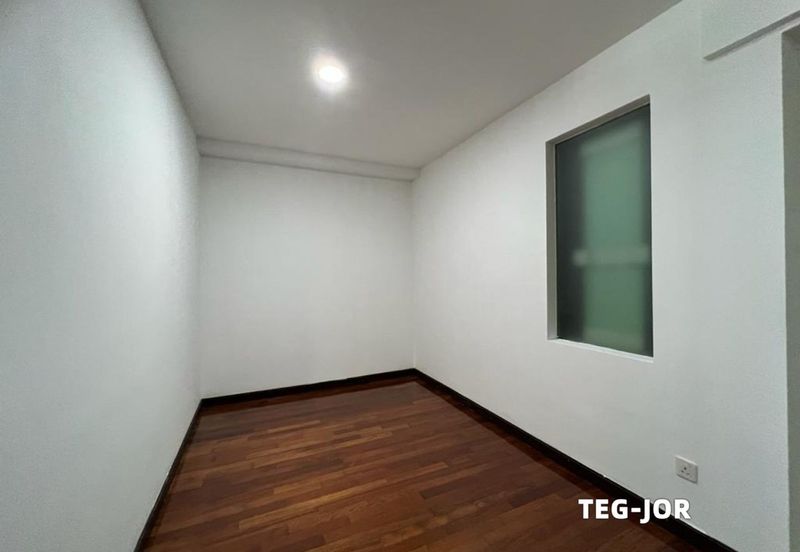 Duta Villa, Setia Alam