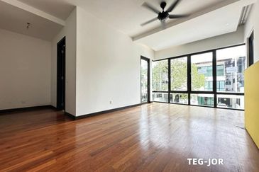 Duta Villa, Setia Alam