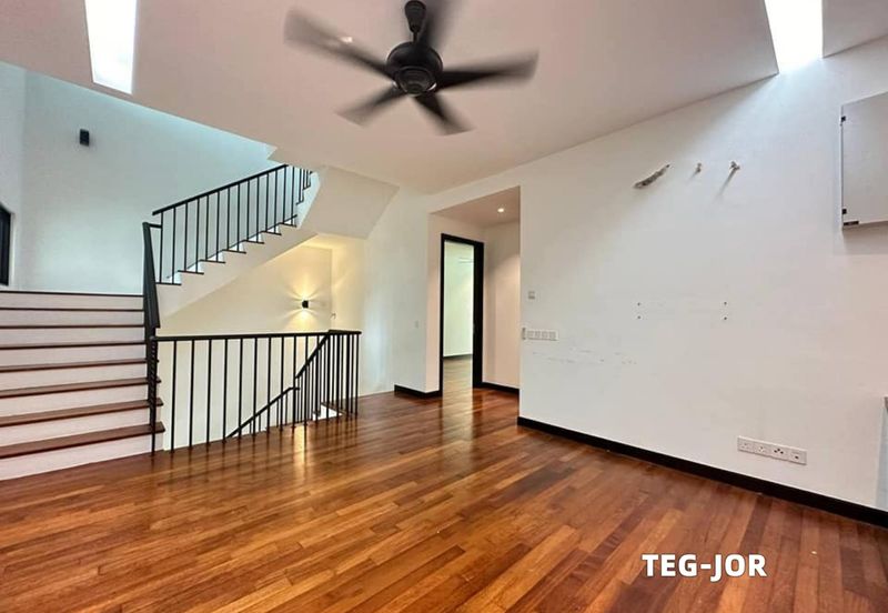 Duta Villa, Setia Alam