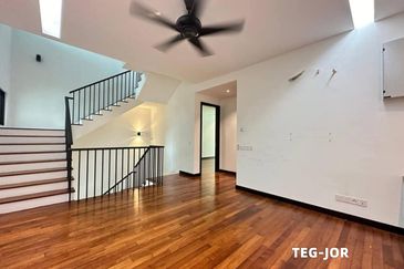 Duta Villa, Setia Alam