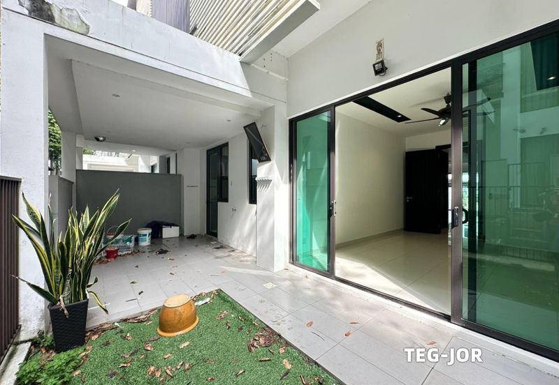 Duta Villa, Setia Alam