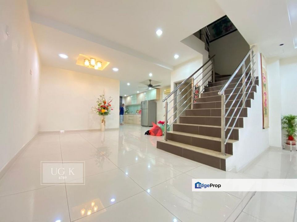 Taman Bayumas Bayu Perdana 2-Storey Extended Renovated Good Condition Super Value , Selangor, Klang