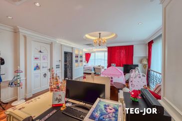 Duta Villa, Setia Alam