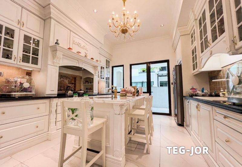 Duta Villa, Setia Alam