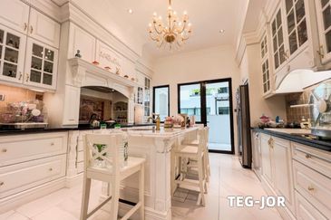 Duta Villa, Setia Alam