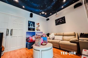 Duta Villa, Setia Alam