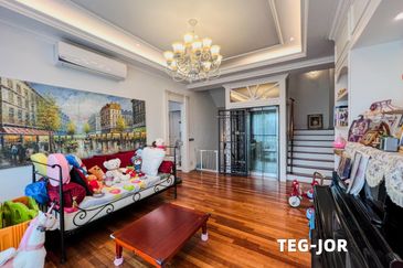 Duta Villa, Setia Alam