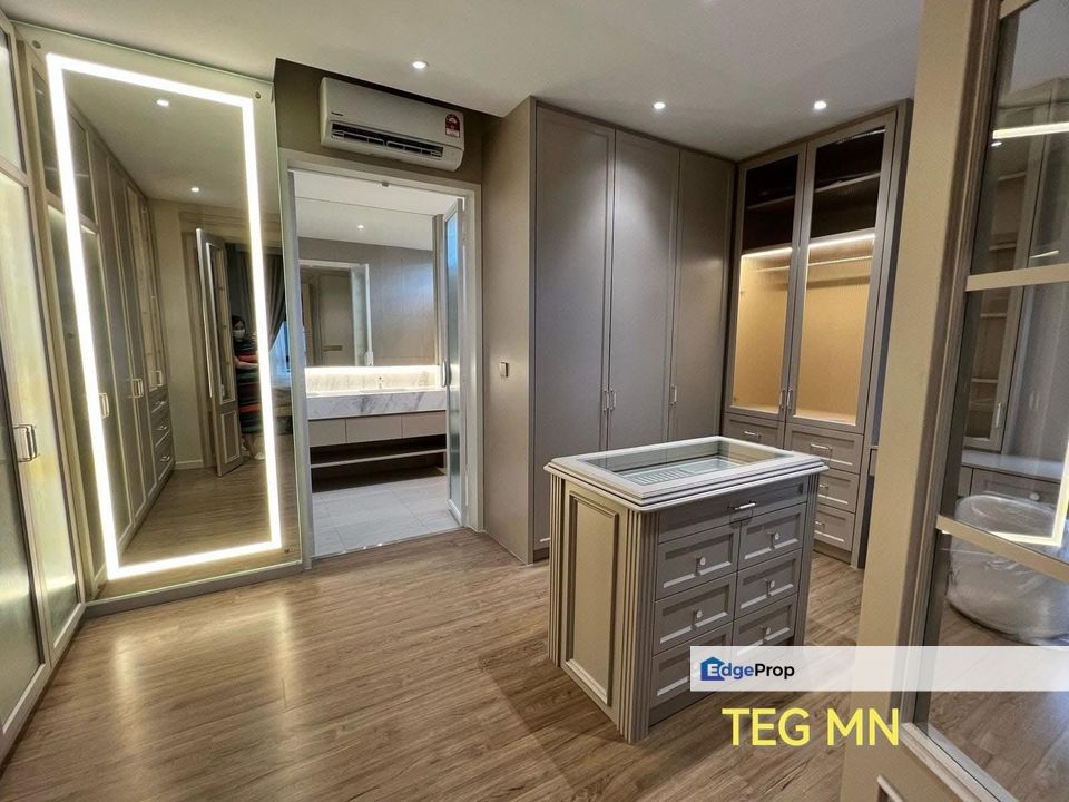 Dalia Residence 2-Storey Semi-D Renovated Ready Move In Super Value, Selangor, Telok Panglima Garang