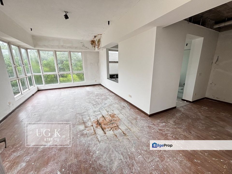 Laman Granview Saujana Puchong 3-Storey Bungalow Zero-Lot Basic Unit Good Condition, Selangor, Puchong South