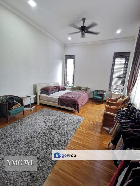 Kota Bayuemas Klang 2-Storey Semi-D Renovated TipTop Condition Ready Move In , Selangor, Klang