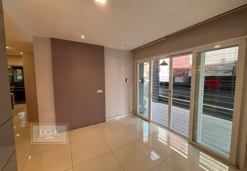 Jalan Cemara, Bandar Botanik