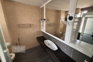 Jalan Cemara, Bandar Botanik