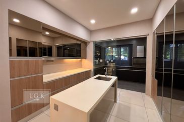 Jalan Cemara, Bandar Botanik