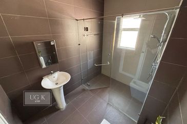 Jalan Cemara, Bandar Botanik