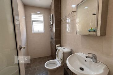 Jalan Cemara, Bandar Botanik