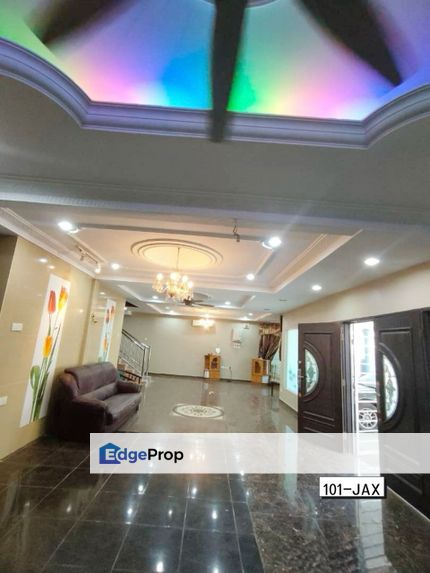 Batu Belah Klang 2-Storey Adjoining Endlot House Extended Renovated Good Condition , Selangor, Klang