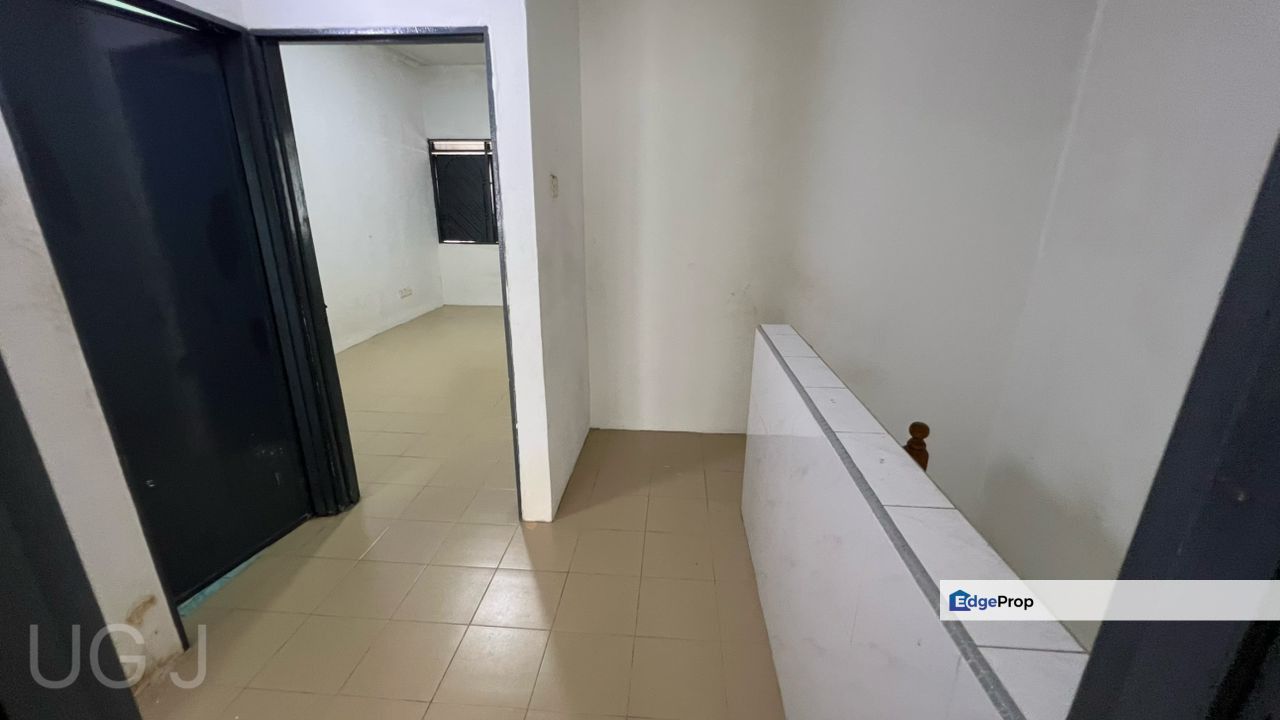 Taman Klang Utama Solok Sungai Keramat 2-Storey 18x55 Good Condition , Selangor, Klang