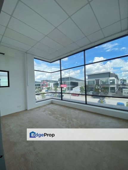 Bukit Raja 2-Storey Semi-D Factory Basic Unit Good Condition Super Value , Selangor, Klang