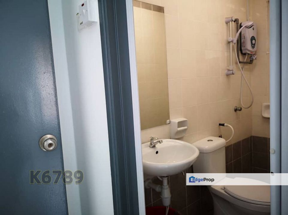 Palm Garden Klang 910sqft Block A Good Condition Super Value , Selangor, Klang