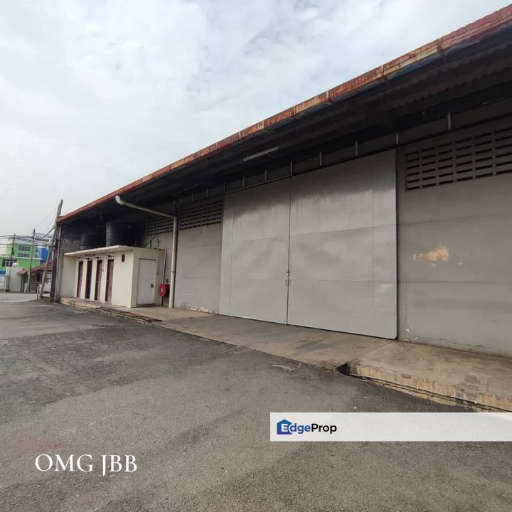 Bukit Kemuning Shah Alam Factory Warehouse 300Amps Good Condition , Selangor, Shah Alam