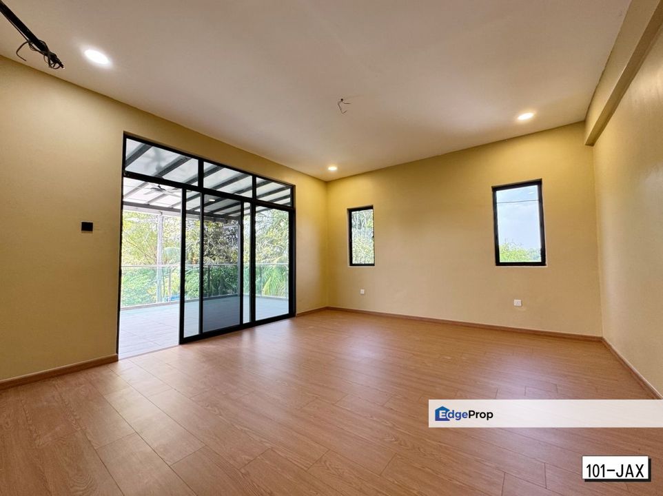 Sanggul Bandar Puteri Klang 2-Storey Corner 50x75 Renovated Extended Good Condition Super Value , Selangor, Klang