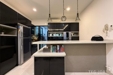 Duta Villa, Setia Alam