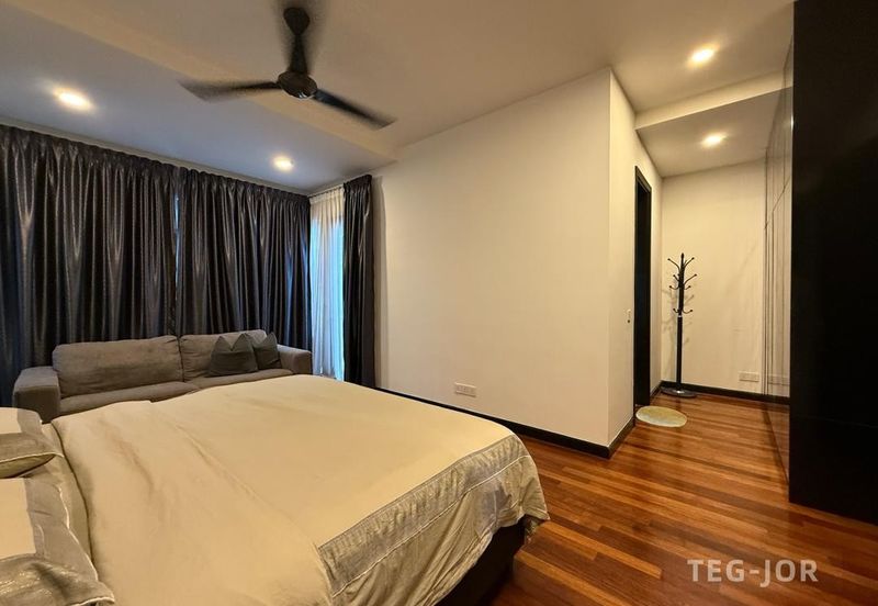 Duta Villa, Setia Alam