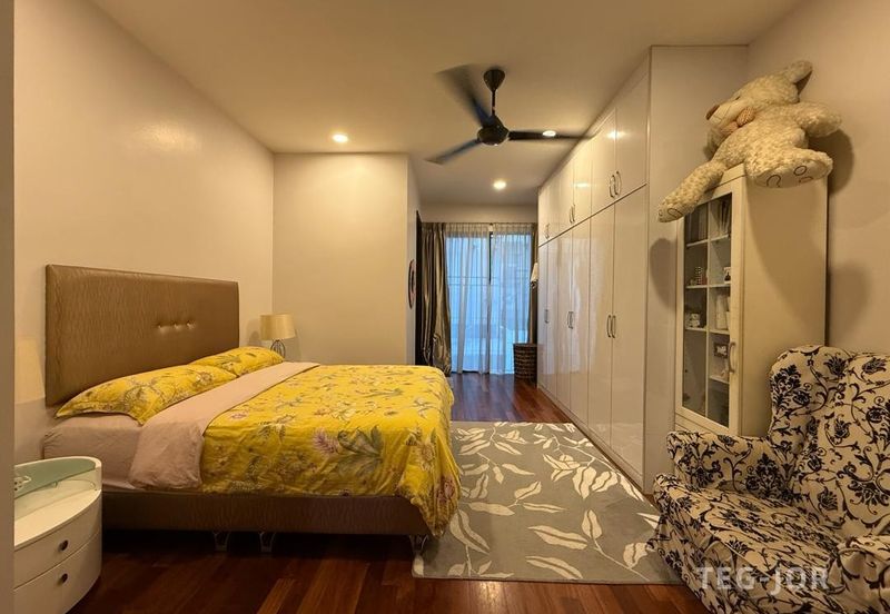 Duta Villa, Setia Alam