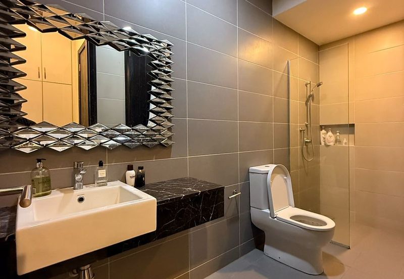 Duta Villa, Setia Alam