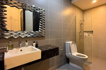 Duta Villa, Setia Alam