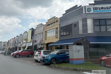 Section 13 (Seksyen 13)