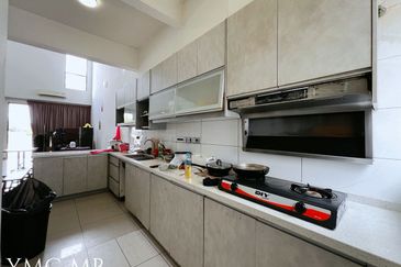 Lucent Residence @ twentyfive.7