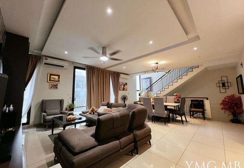 Lucent Residence @ twentyfive.7