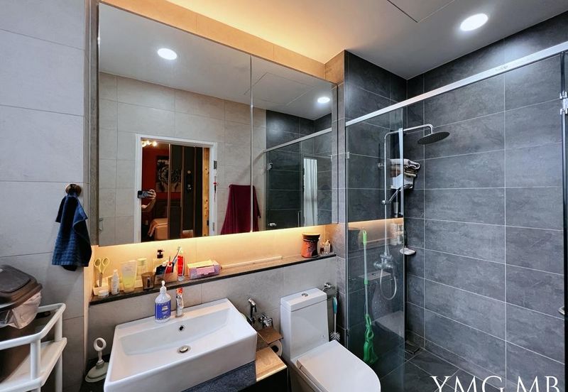 Lucent Residence @ twentyfive.7