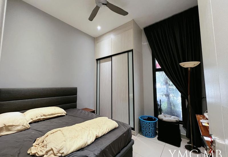 Lucent Residence @ twentyfive.7