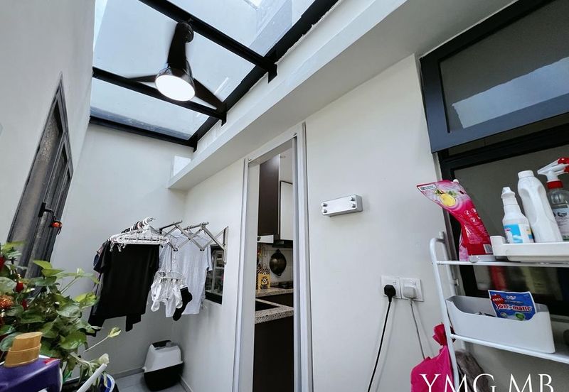 Lucent Residence @ twentyfive.7