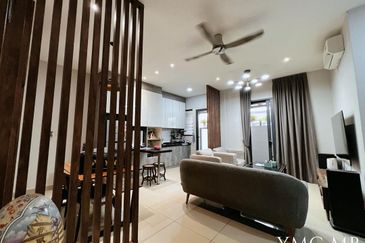 Lucent Residence @ twentyfive.7