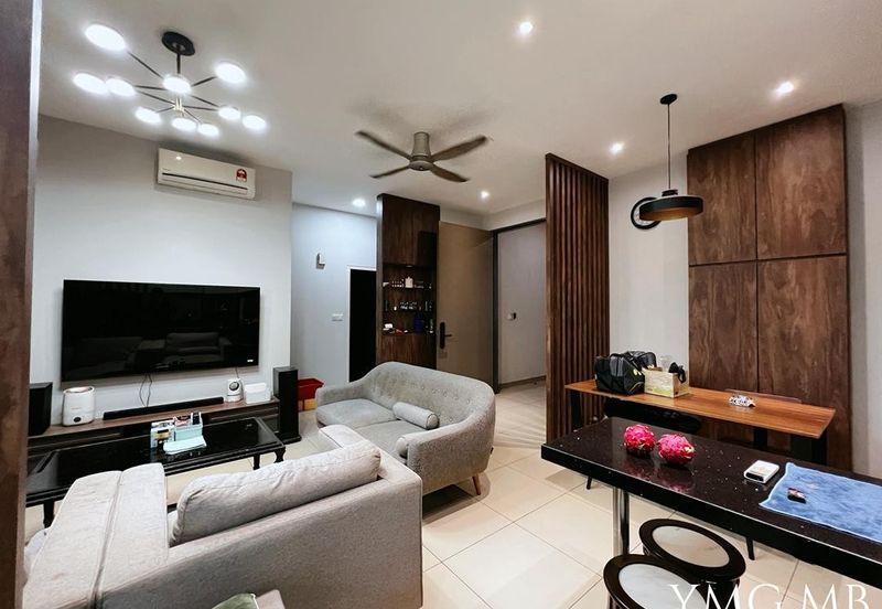 Lucent Residence @ twentyfive.7