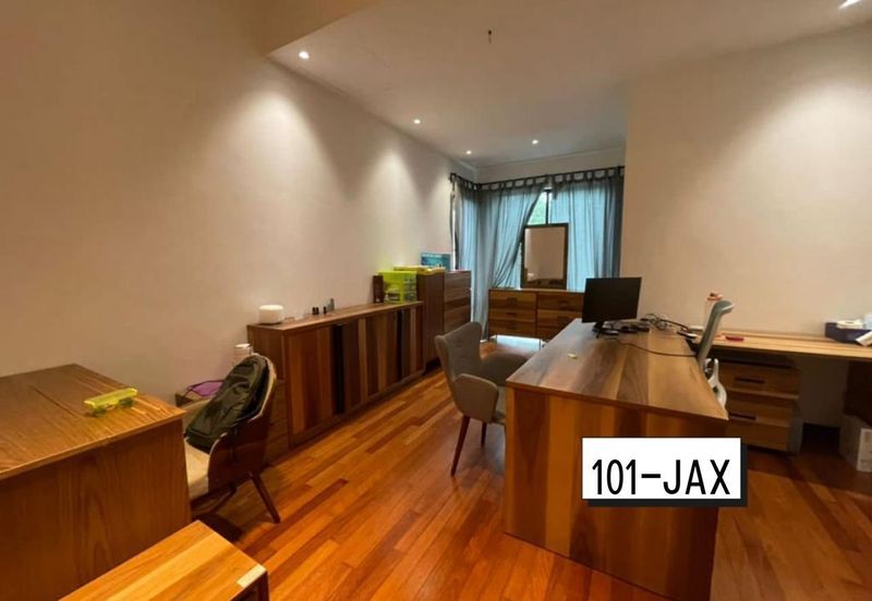 Duta Villa, Setia Alam