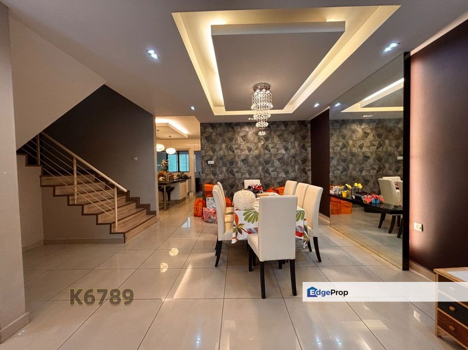 Bukit Tinggi 2 @ 2-Storey 24x75 Renovated Extended Good Condition Super Value , Selangor, Bandar Botanic/Bandar Bukit Tinggi