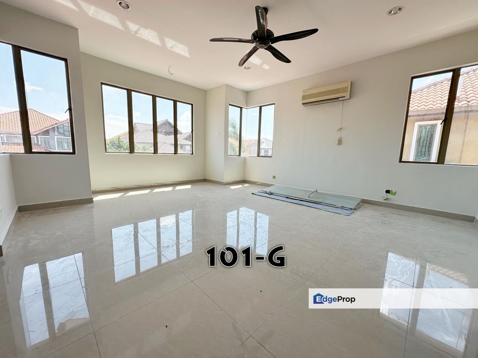 Aman Perdana Klang 2-Storey Bungalow TipTop Condition Renovated Ready Move In , Selangor, Klang