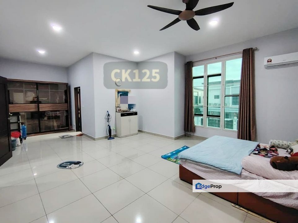 Canary Garden Bandar Bestari 2-Storey Semi-D Renovated Extended Good Condition, Selangor, Klang