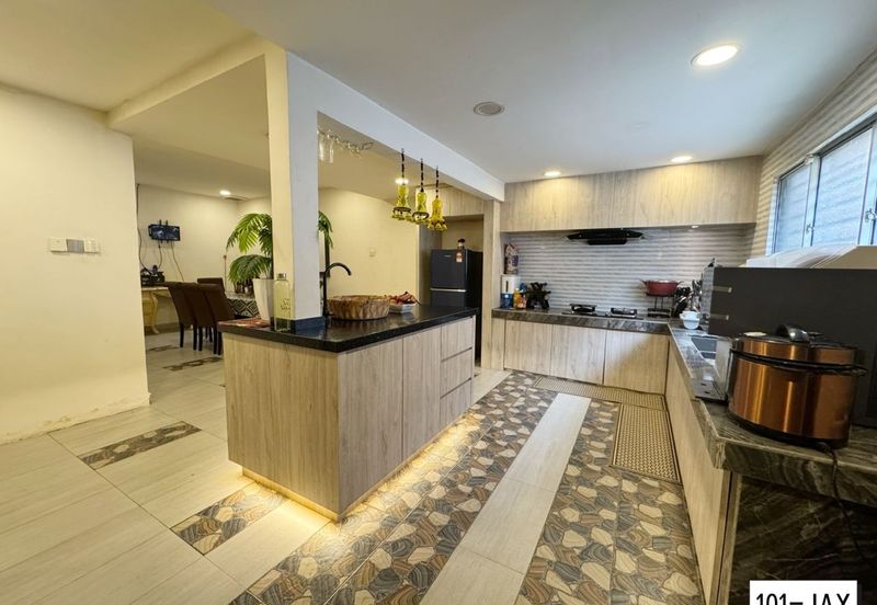 Taman Tepi Sungai ( Taman Teluk Pulai Indah )