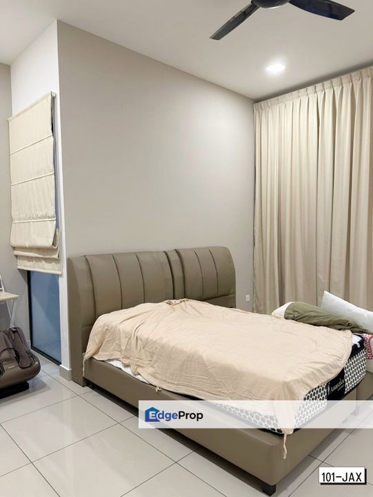 Swans Bandar Rimbayu 2-Storey 22x70 Renovated Ready Move In Good Condition, Selangor, Telok Panglima Garang