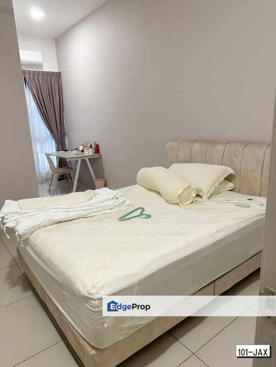 Swans Bandar Rimbayu 2-Storey 22x70 Renovated Ready Move In Good Condition, Selangor, Telok Panglima Garang