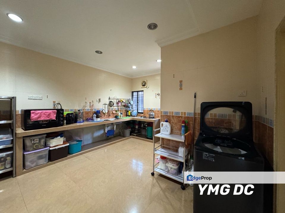 Pekan Meru Klang 2-Storey 22x55 Renovated Extended Good Condition , Selangor, Klang