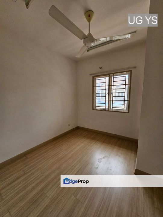Saron Bandar Bukit Raja 2-Storey Basic Unit Good Condition Super Value Best Buy , Selangor, Klang