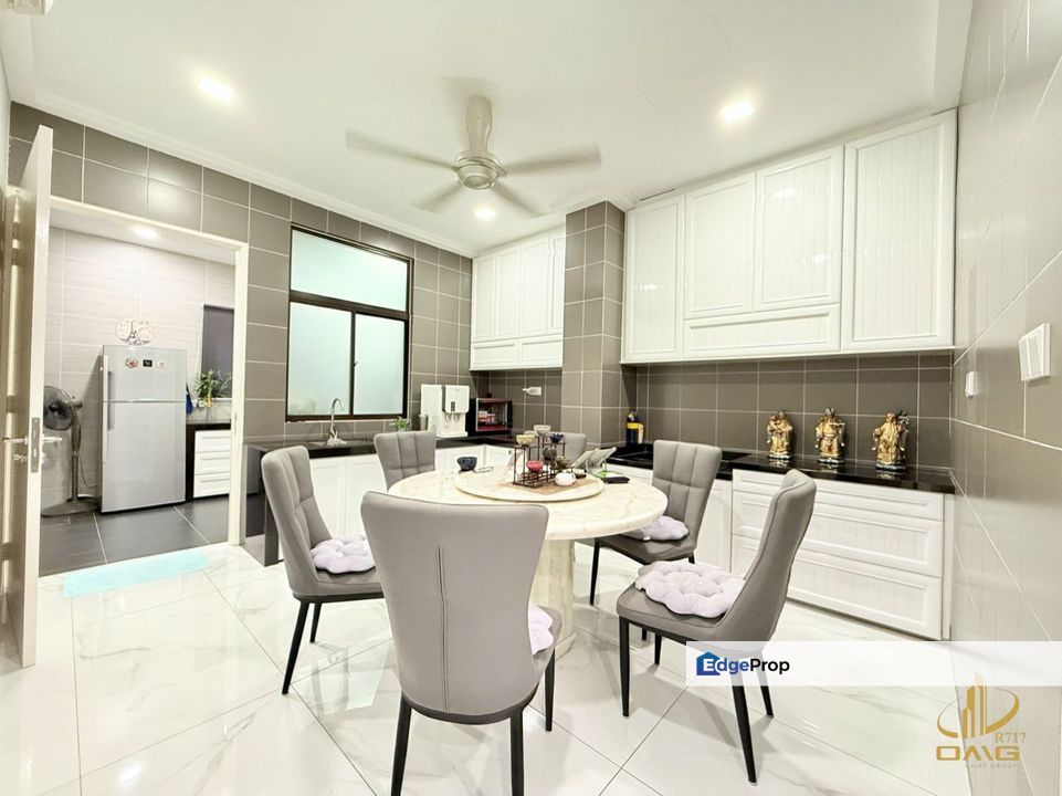 Feugo Bandar Bukit Raja 2-Storey 26x75 Renovated Extended TipTop Condition Super Value , Selangor, Klang