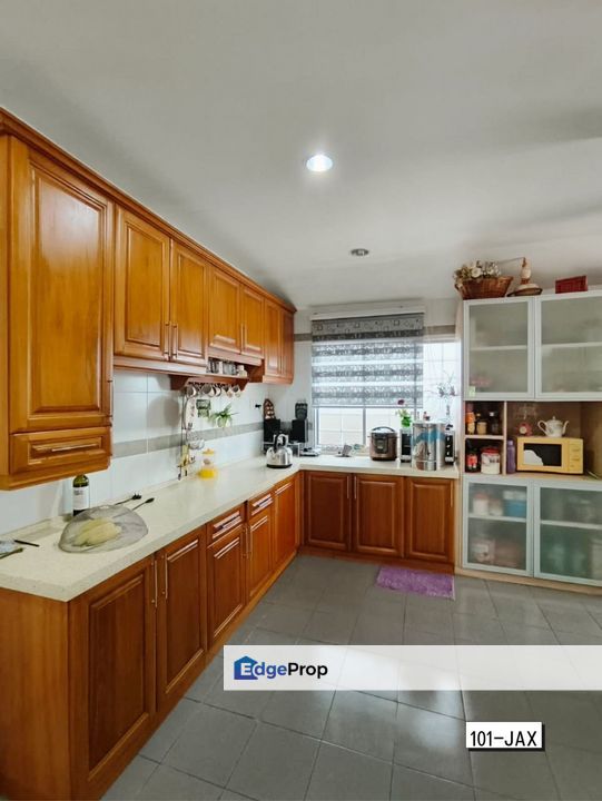 Kemuning Greenhills Kota Kemuning 2-Storey Semi-D 32x70 Extended Good Condition, Selangor, Shah Alam